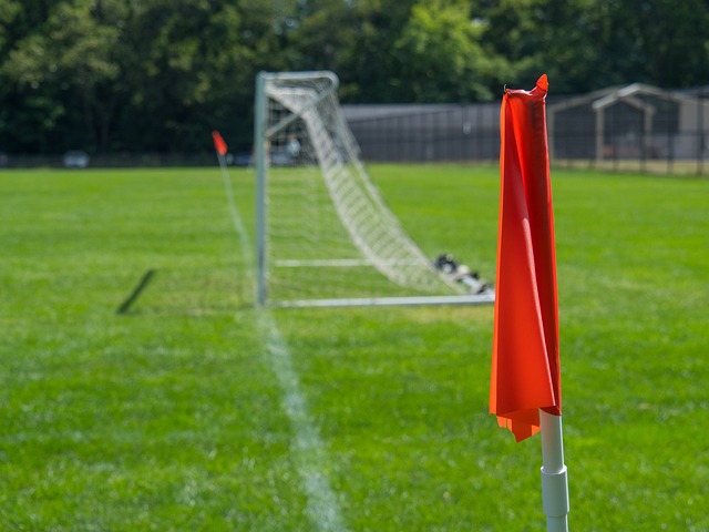 西重資簽下 西重資簽下